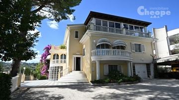 https://cheope.net/images/0.Anteprima_Villa%20Flo.jpg#joomlaImage://local-images/0.Anteprima_Villa Flo.jpg?width=360&height=202