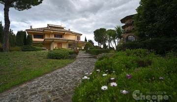 /images/gallery/thumbs/2.VillaTorrevecchia_360x207.JPG